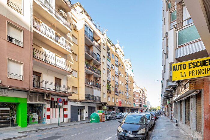 Casas en venta y pisos alquiler - 2