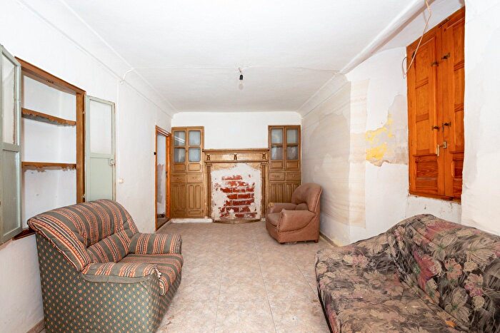 Casas en venta y pisos alquiler - 2