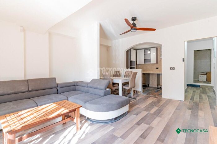 Casas en venta y pisos alquiler - 1