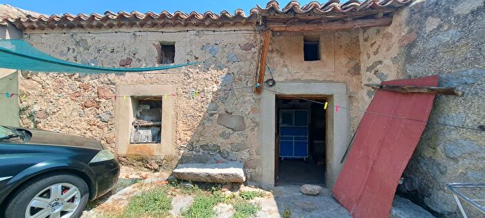 Casa en venta en Tolbaños, Ávila de 5 habitaciones