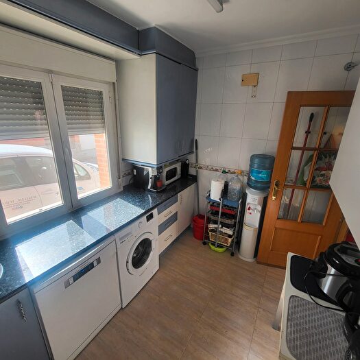 Casas en venta y pisos alquiler - 2