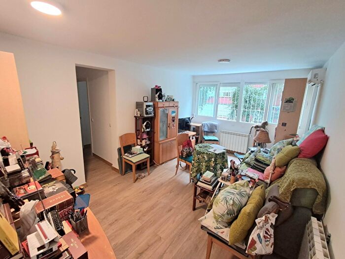 Casas en venta y pisos alquiler - 3