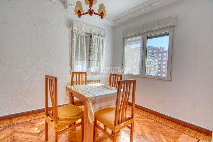 Casas en venta y pisos alquiler - 2