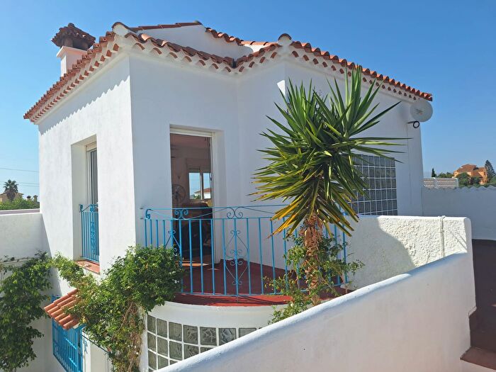 Casa en venta en Las Cunas La Algarrobina, Cuevas del Almanzora de 5 habitaciones