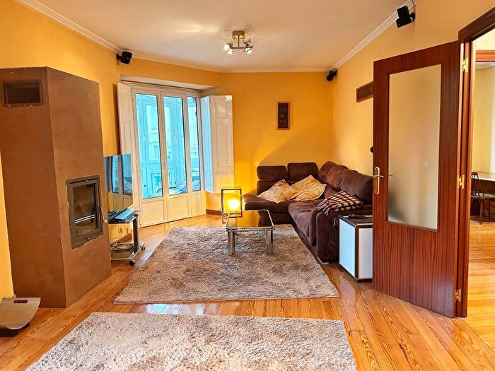 Casas en venta y pisos alquiler - 3
