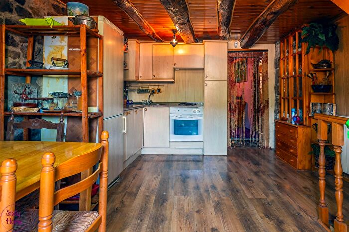 Casas en venta y pisos alquiler - 2