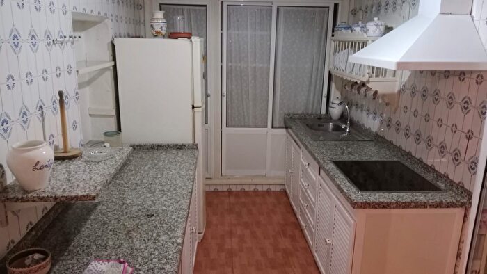 Casas en venta y pisos alquiler - 2