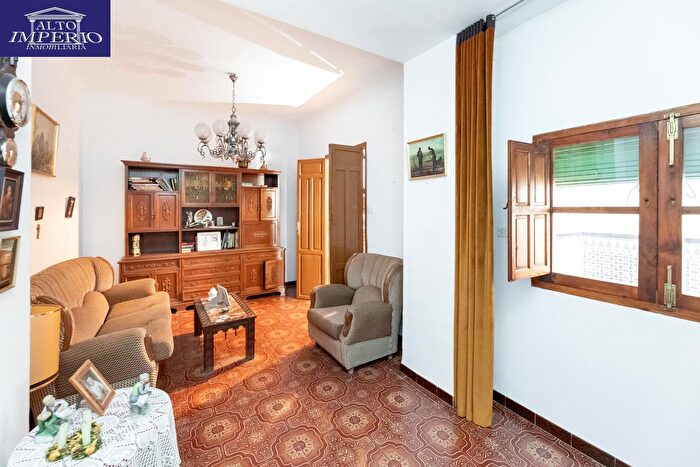 Casa en venta en Padul, Granada de 7 habitaciones