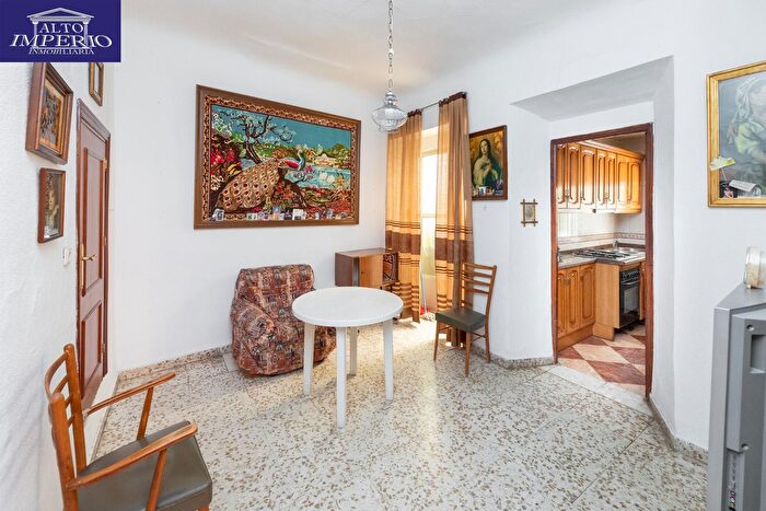 Casas en venta y pisos alquiler - 2