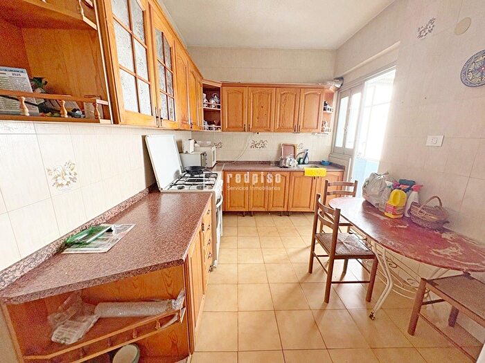 Casas en venta y pisos alquiler - 2