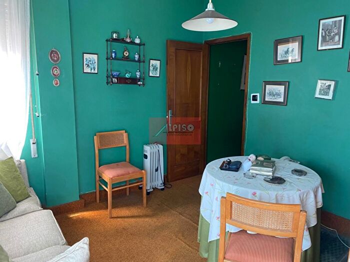 Casas en venta y pisos alquiler - 3
