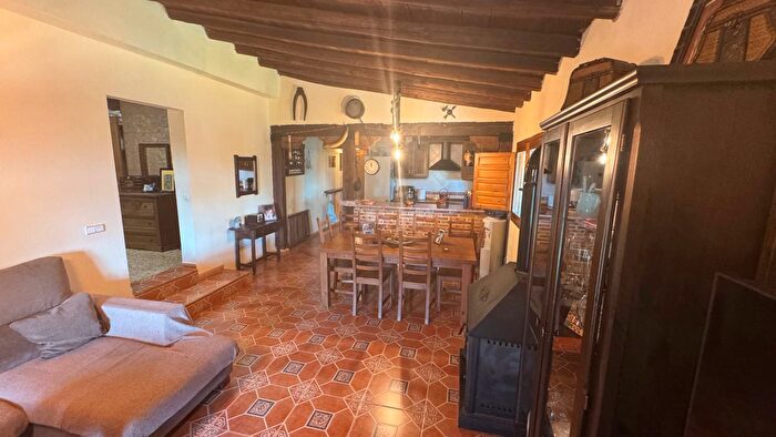Casa en venta en Arcicóllar, Toledo de 4 habitaciones