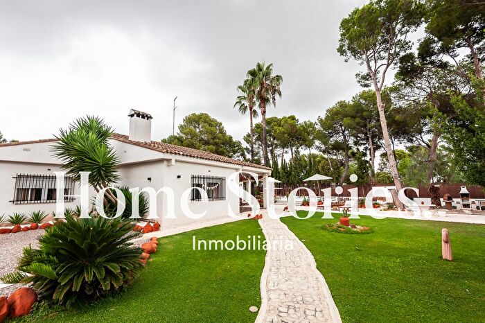 Casa en venta en Camí de Paterna Lloma del Calderer, Bétera de 4 habitaciones