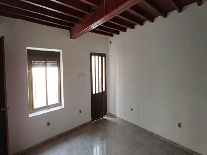 Casa en venta en Hinojal, Cáceres de 2 habitaciones