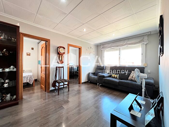 Piso en venta en Artigues Llefià, Llefià de 3 habitaciones