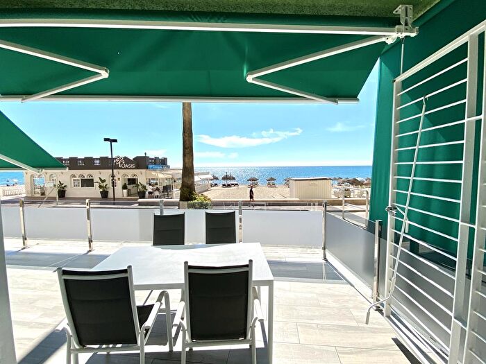 Piso en alquiler en Las Gaviotas Carvajal, Fuengirola de 2 habitaciones