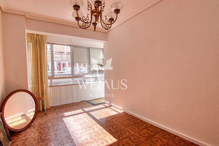 Casas en venta y pisos alquiler - 2