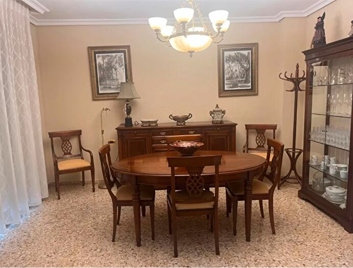 Casas en venta y pisos alquiler - 2