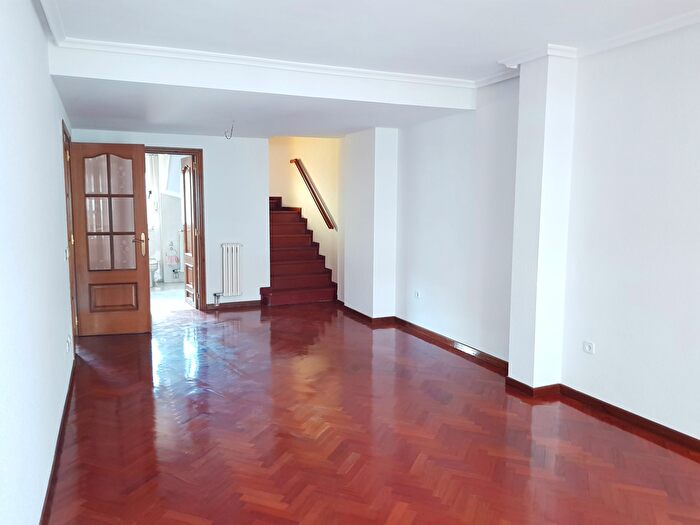 Casas en venta y pisos alquiler - 1