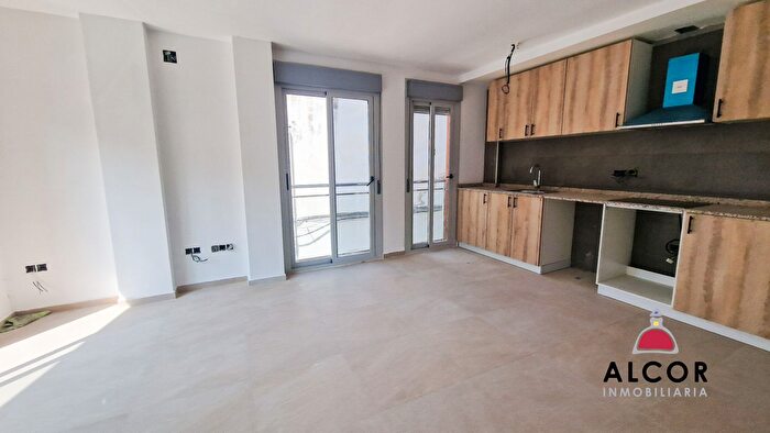Casas en venta y pisos alquiler - 1