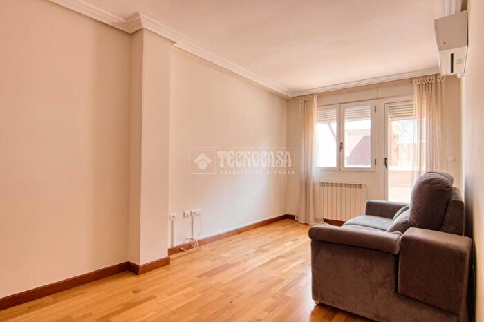 Casas en venta y pisos alquiler - 3