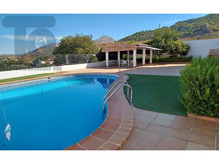 Casa en venta en Nívar, Granada de 7 habitaciones