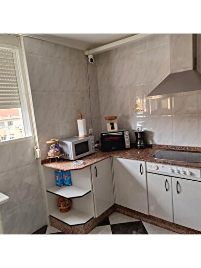 Casas en venta y pisos alquiler - 3