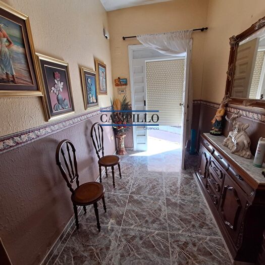 Casas en venta y pisos alquiler - 2