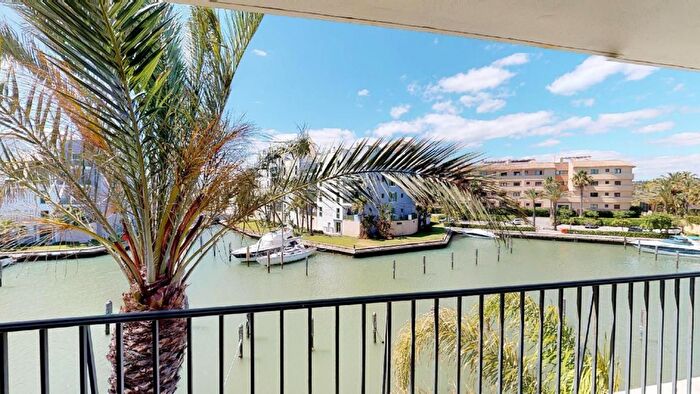 Piso en venta en Puerto de Sotogrande La Marina, Sotogrande de 2 habitaciones