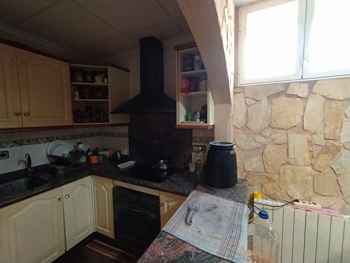 Casas en venta y pisos alquiler - 3
