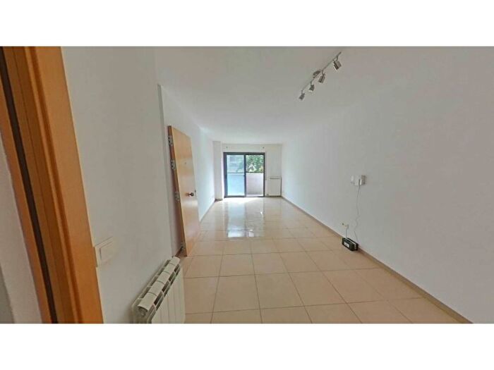 Piso en venta en Barri dels Escriptors, Salt de 2 habitaciones