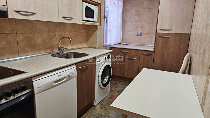 Casas en venta y pisos alquiler - 3