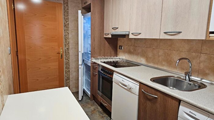 Casas en venta y pisos alquiler - 2