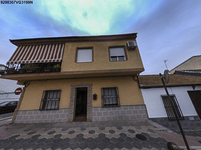 Casas en venta y pisos alquiler - 1