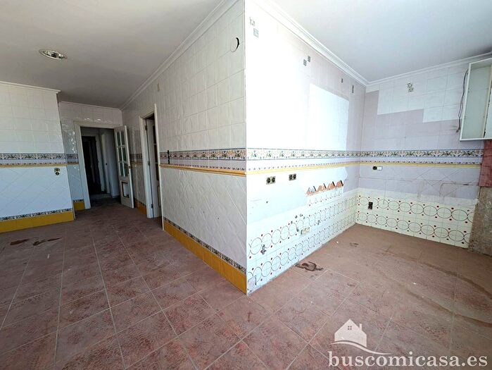 Casas en venta y pisos alquiler - 3