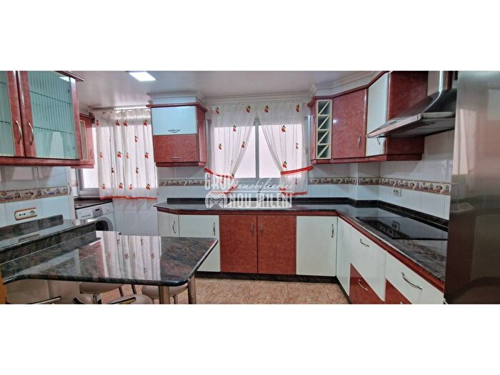 Piso en alquiler en Silla, Valencia de 4 habitaciones