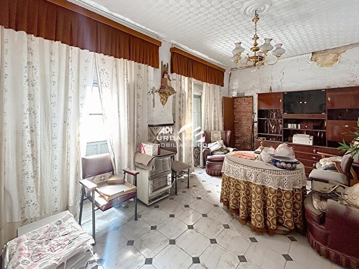 Casas en venta y pisos alquiler - 2