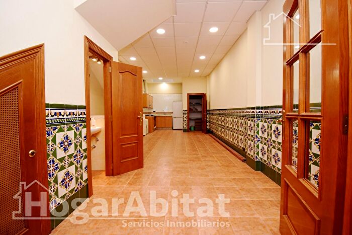Casas en venta y pisos alquiler - 2