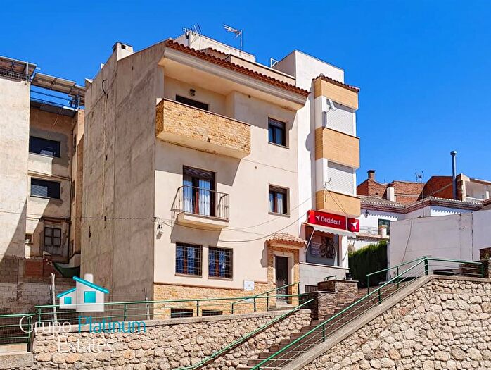 Casas en venta y pisos alquiler - 1
