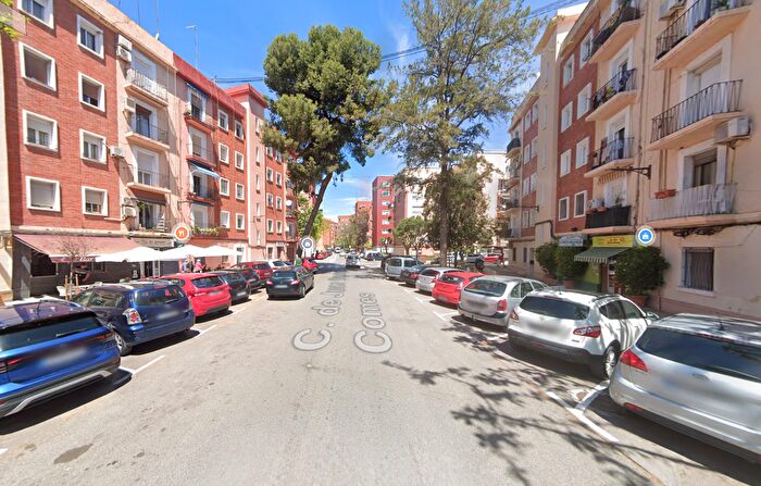 Piso en venta en Barrio de la Luz, Xirivella de 2 habitaciones