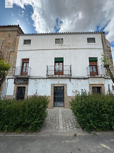Casas en venta y pisos alquiler - 1