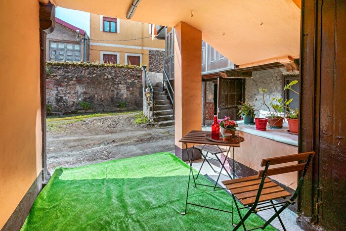 Casas en venta y pisos alquiler - 1