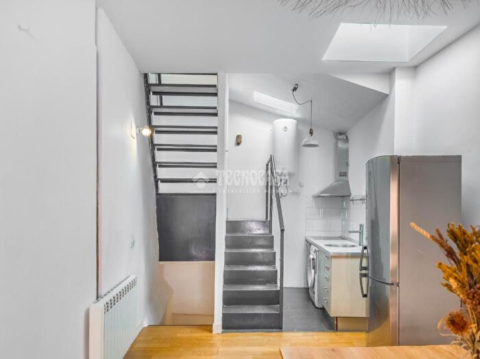 Casas en venta y pisos alquiler - 3