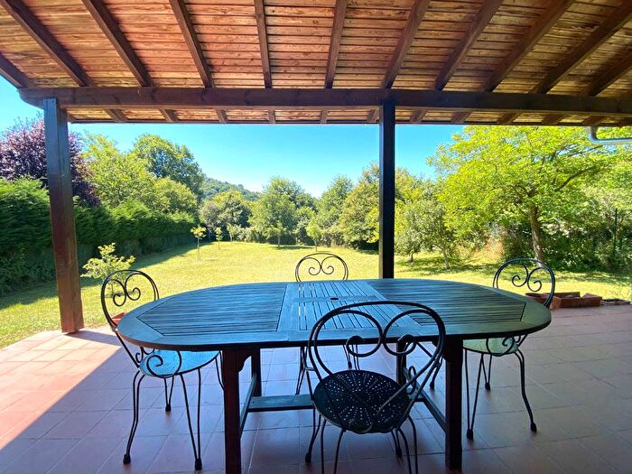 Casa en venta en Zuia, Araba Álava de 5 habitaciones