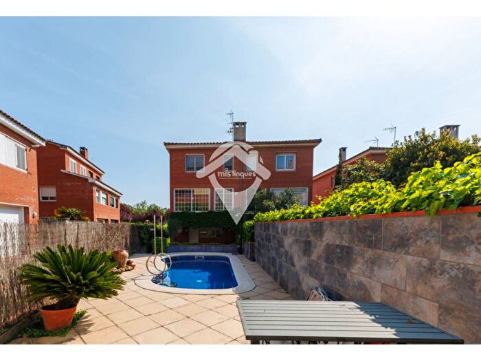 Casa en venta en Centre, Sant Quirze del Vallès de 3 habitaciones