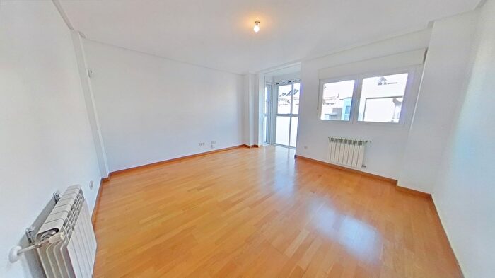 Piso en venta en Usera, Pradolongo de 2 habitaciones