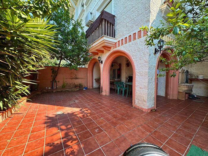 Casa en venta en Gójar, Granada de 4 habitaciones