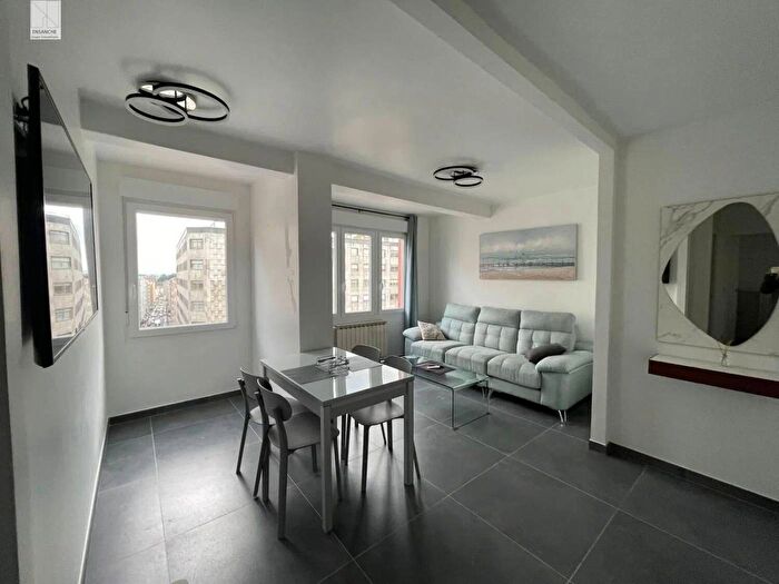 Piso en alquiler en Galicia, A Coruña de 2 habitaciones