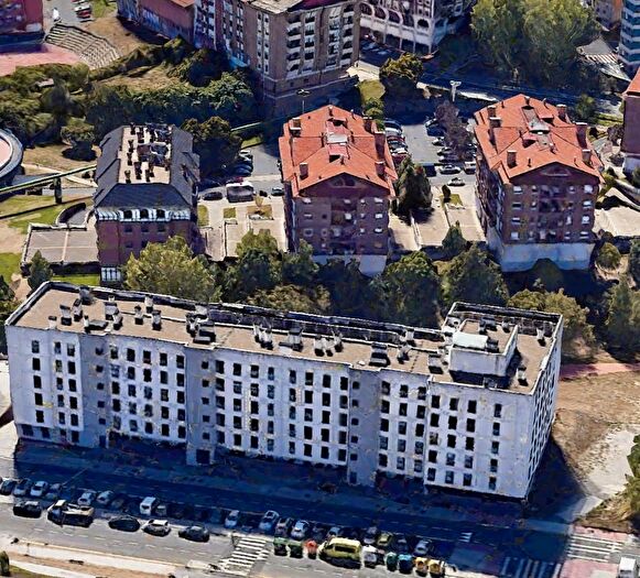 Casas en venta y pisos alquiler - 1