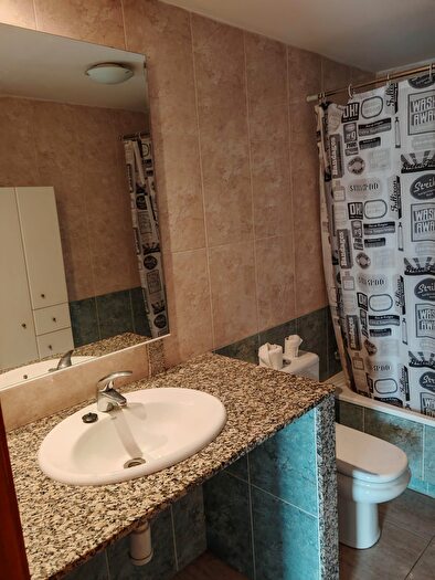 Casas en venta y pisos alquiler - 2